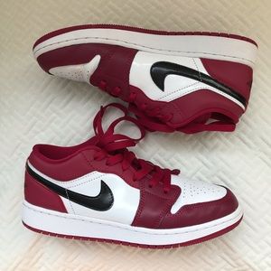 Air Jordan 1 Low Noble Red